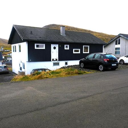 Pouls Airport Guesthouse - Phd Car Rent Sørvágur Exteriér fotografie