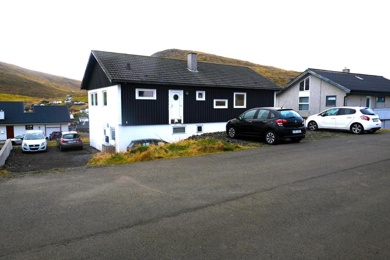Pouls Airport Guesthouse - Phd Car Rent Sørvágur Exteriér fotografie